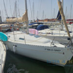 vista exterior de un Beneteau 331 clipper en venta en Interyachts en barcos de segunda mano